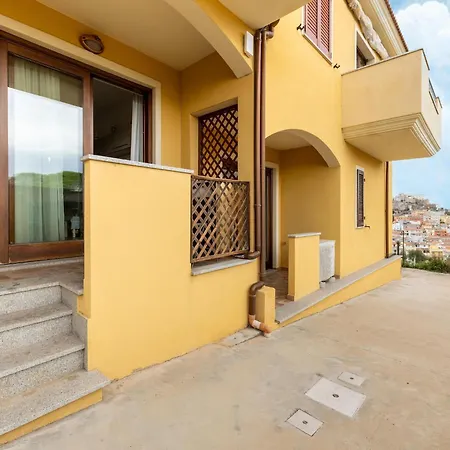 Apartment With Air Conditioning And Sea Views Apartman