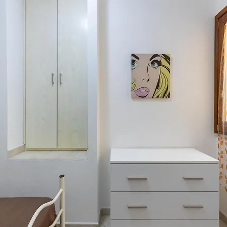 With Air Conditioning And Sea Views Apartmán